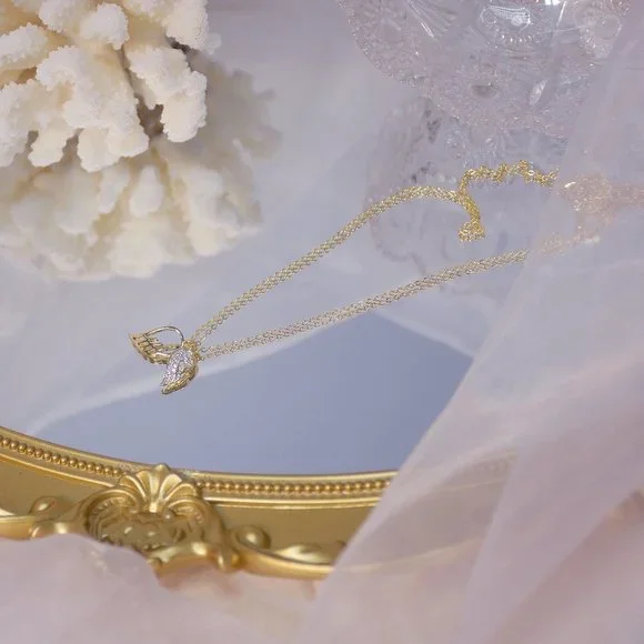 NEW 14K Gold Plated Diamond Angel Wing Necklace - Picture 4 of 9